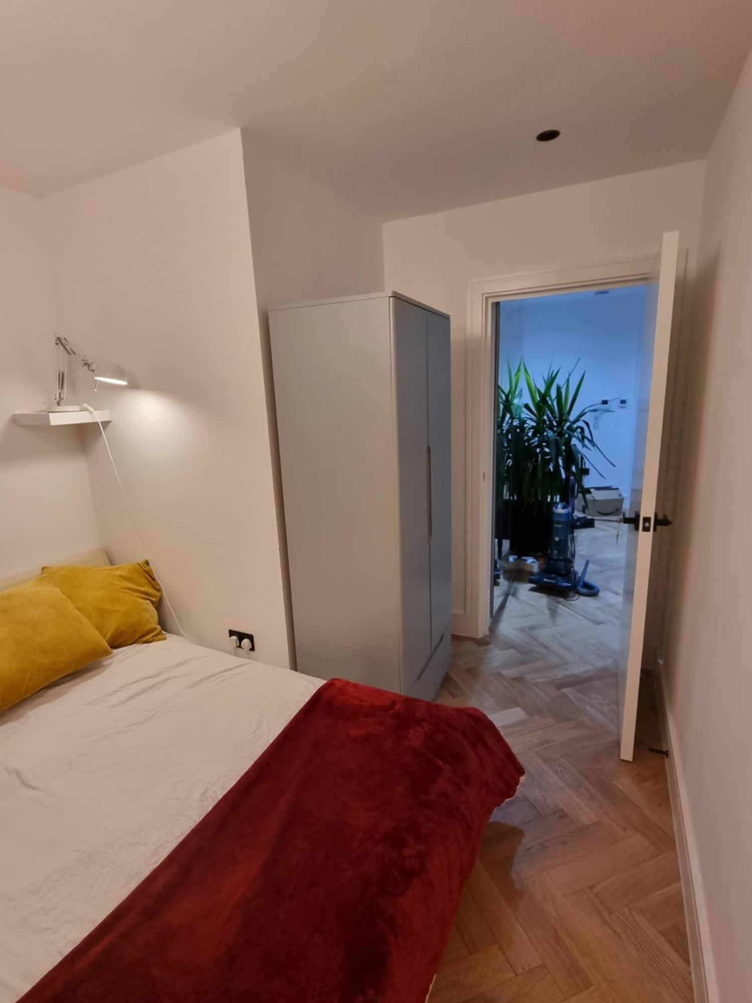 Bright Spacious Apartment In The Park Лондон Экстерьер фото